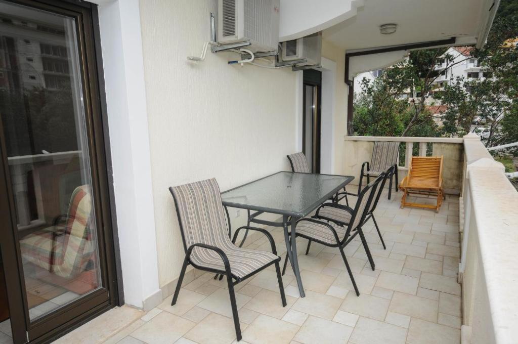 Apartment Jana Petrovac Екстериор снимка